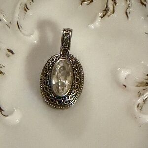 VTG Elegant Silver Tone Pendant with Clear Gemstone